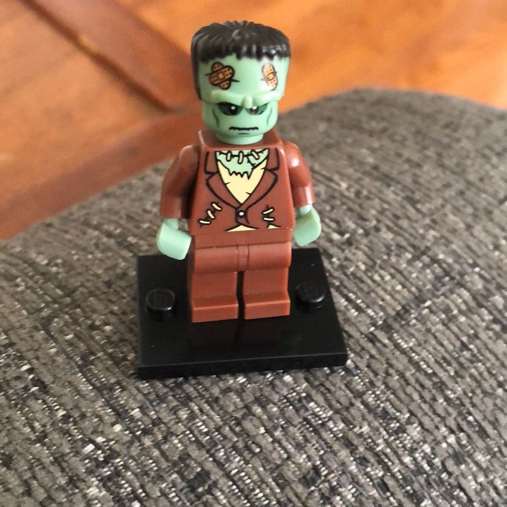 EUC LEGO The Monster (Frankenstein) Mini-figure 8804 Series 4